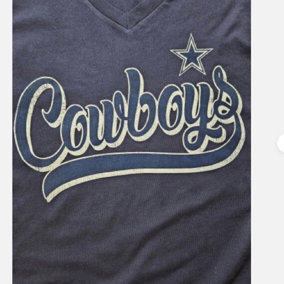 Dallas Cowboys Shirt Womens Large Navy Blue NFL Football V-Neck Script Star Tee - Picture 3 of 8